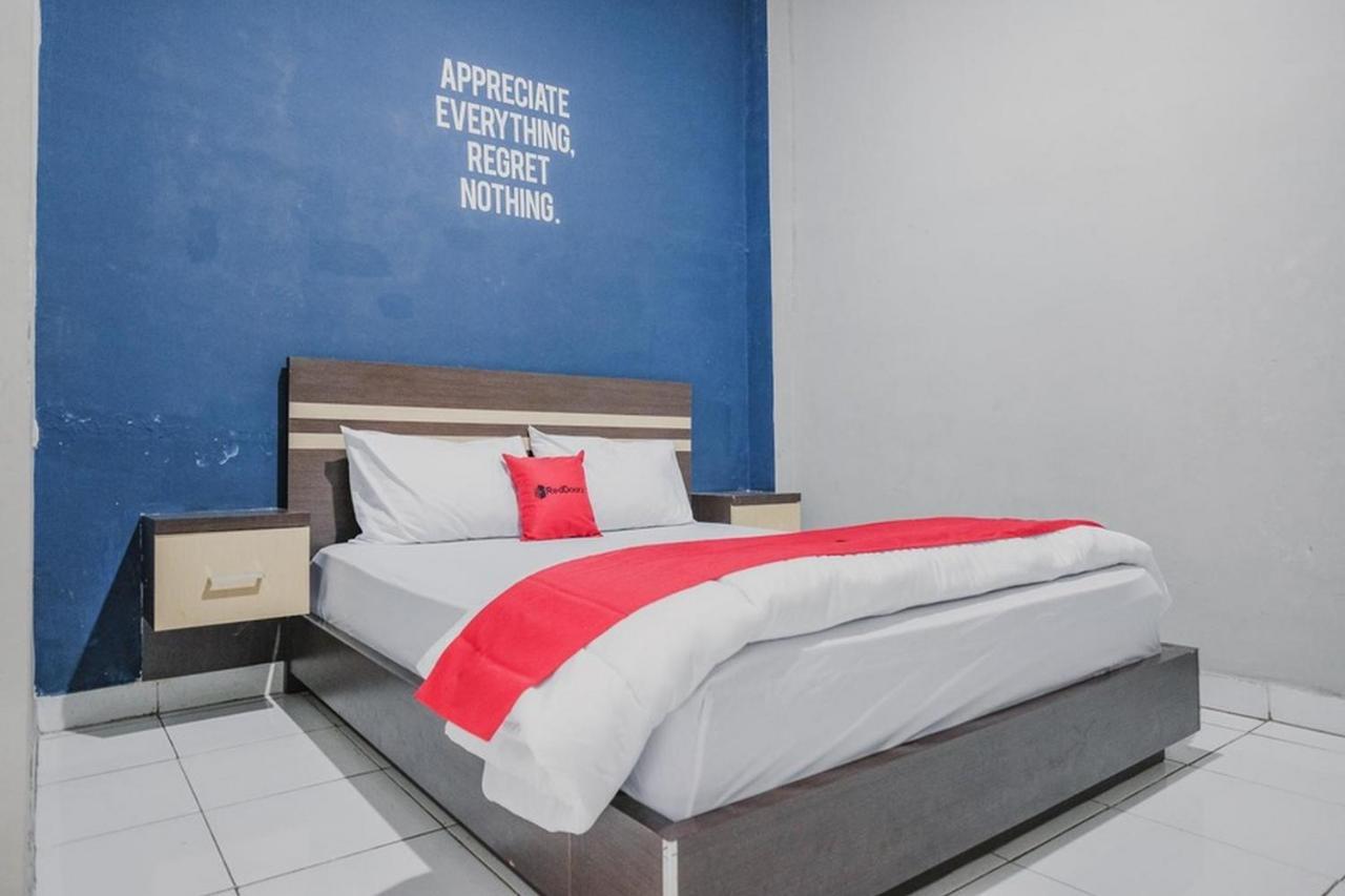 Hotel Reddoorz @ Jalan Hayam Wuruk Lampung 2 Bandar Lampung Exterior foto